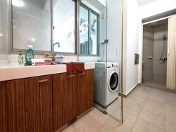 The Lakeshore (D22), Condominium #627420581